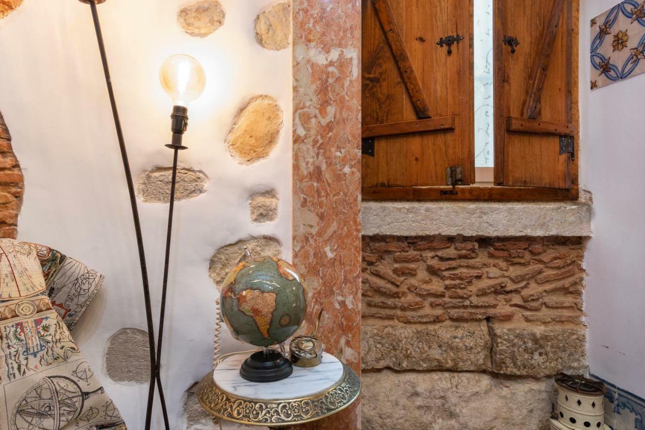 Romantic Medieval Apartment Lissabon Exterior foto