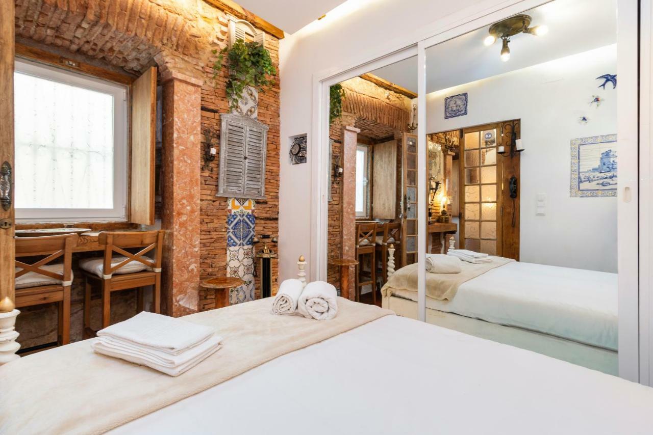 Romantic Medieval Apartment Lissabon Exterior foto